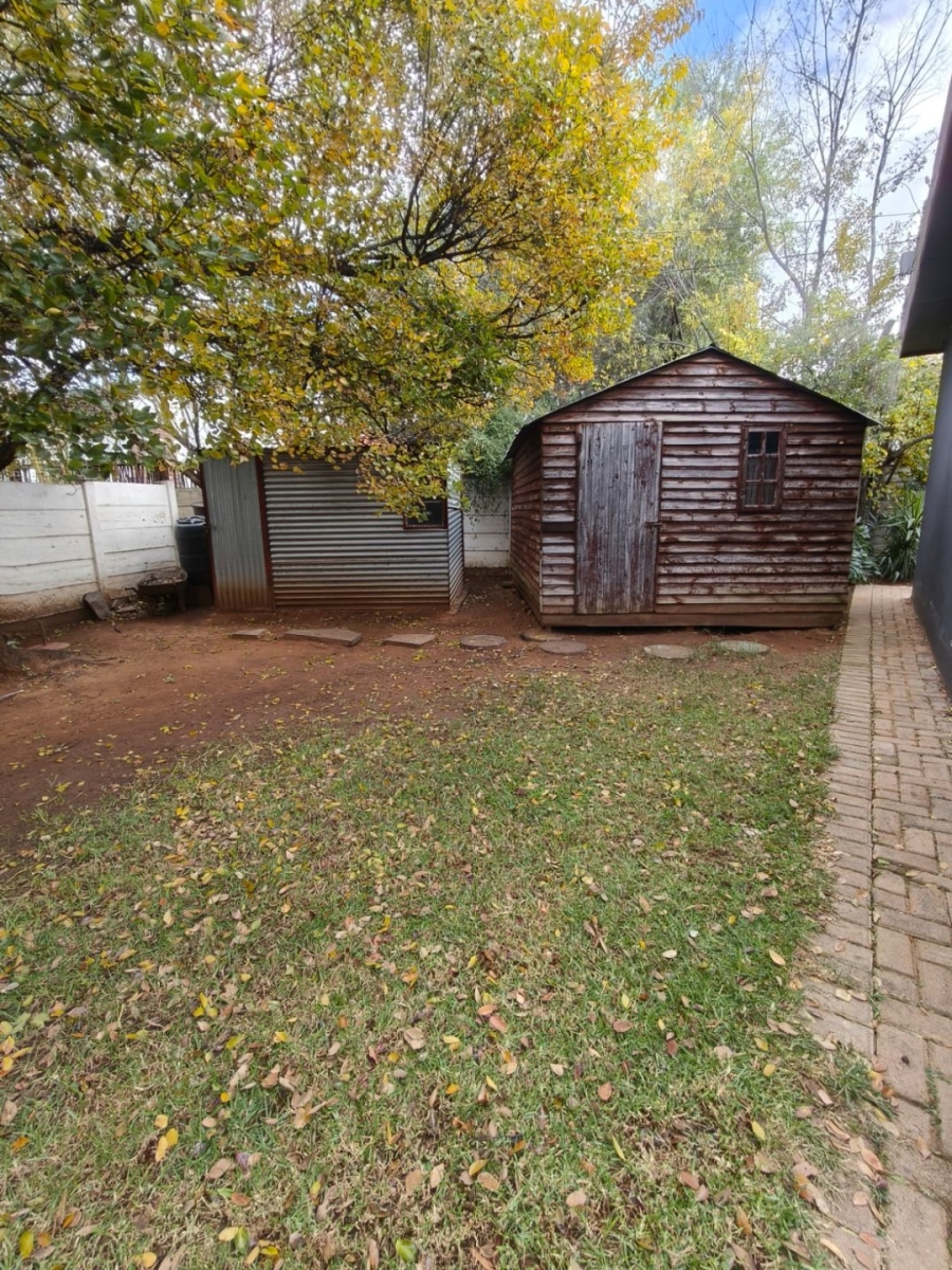 6 Bedroom Property for Sale in Dan Pienaar Free State